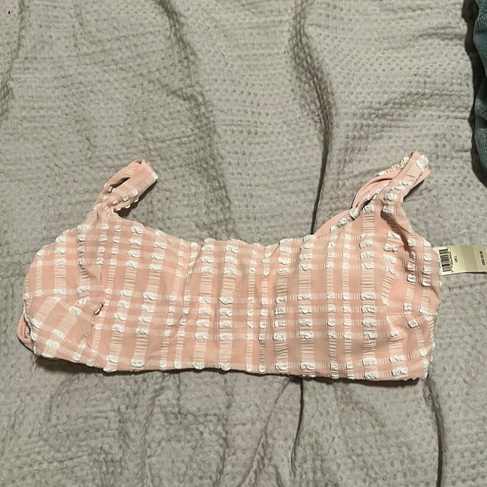 Aerie Bikini Top: Light Pink and White, Tags Still On!